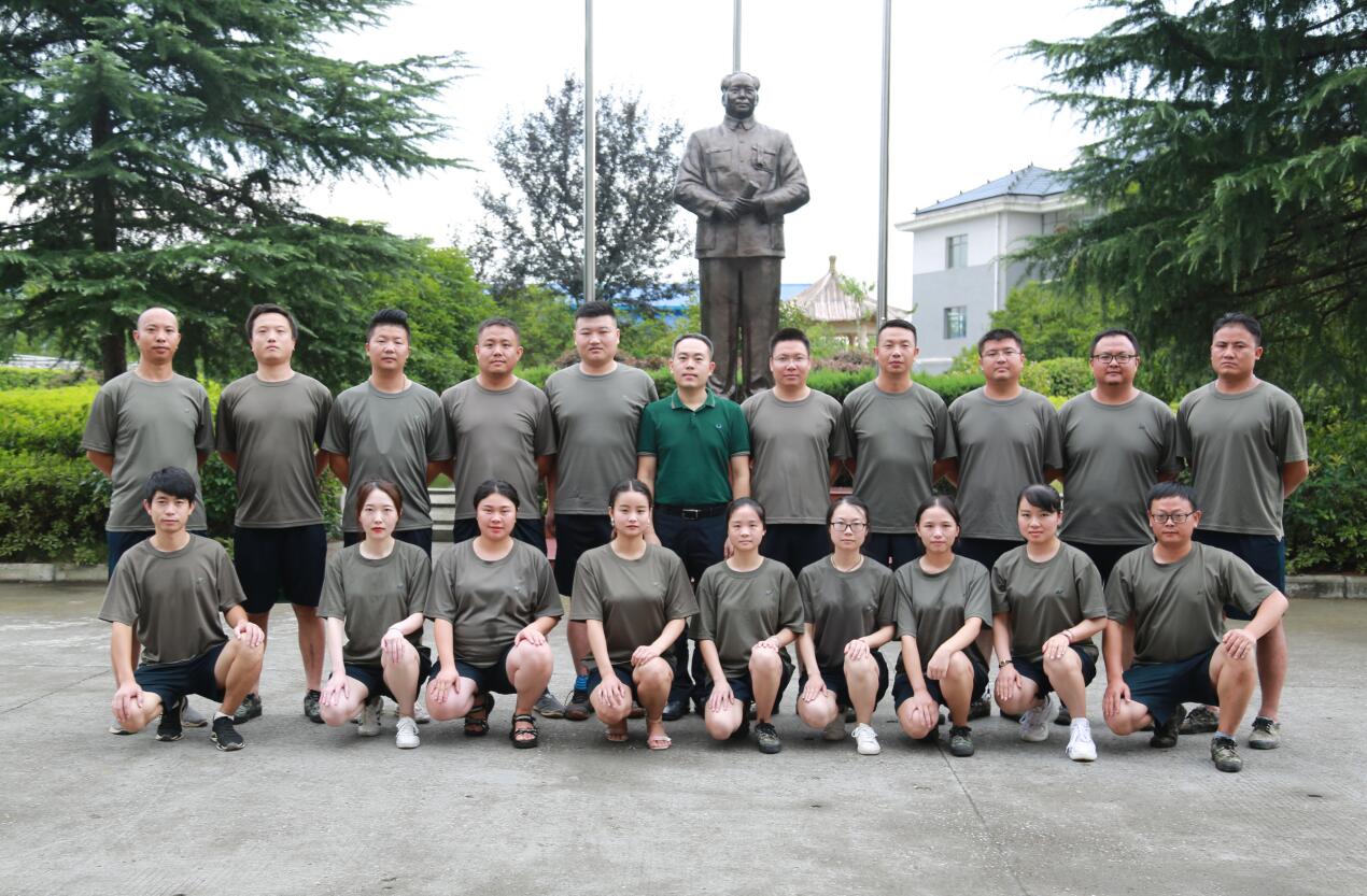 20190801乐鱼(中国)庆祝人民解放军成立92周年活动.JPG