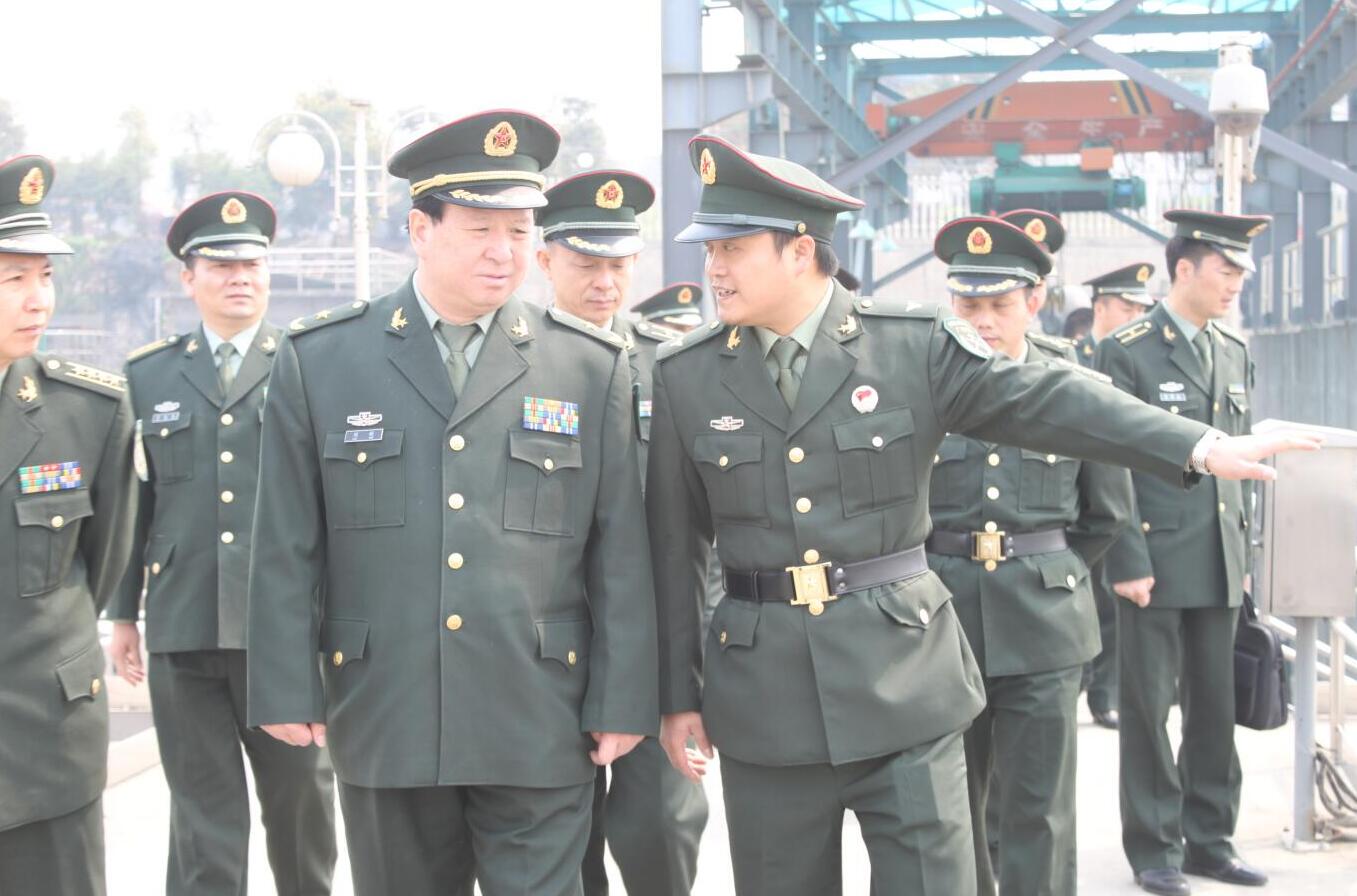 2011年3月，时任省军区政治部原主任刘新将军莅临完美平台_完美（中国）一站式服务平台视察.jpg